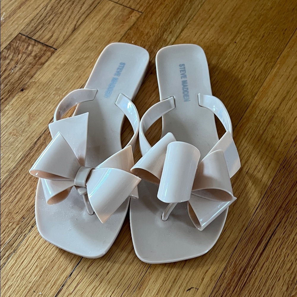 Steve Madden Nude Bow Sandals